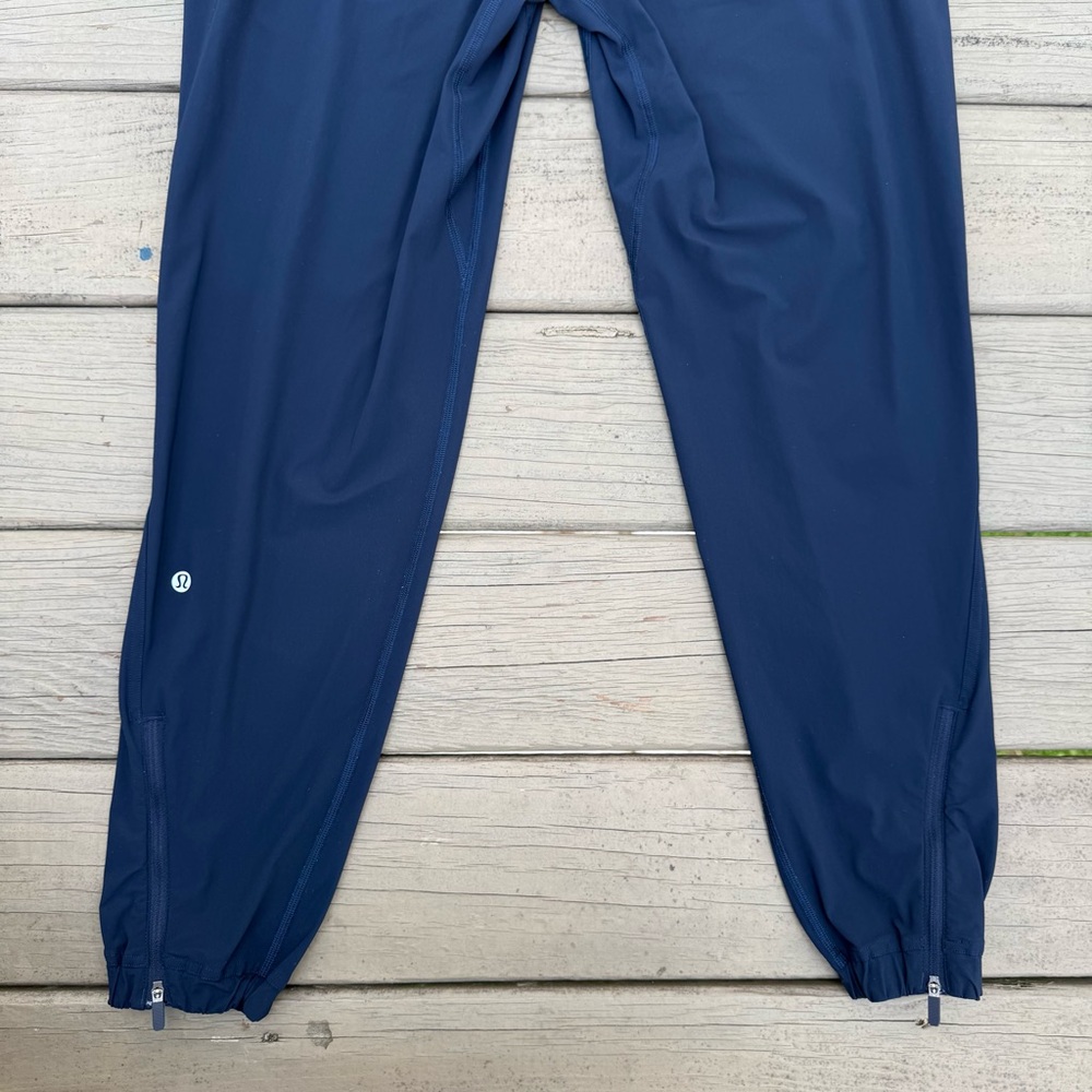 Lululemon Adapted State Jogger Pants in Navy Blue size 6 - Picture 8 of 14